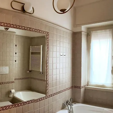 아파트 A Casa Di Leo